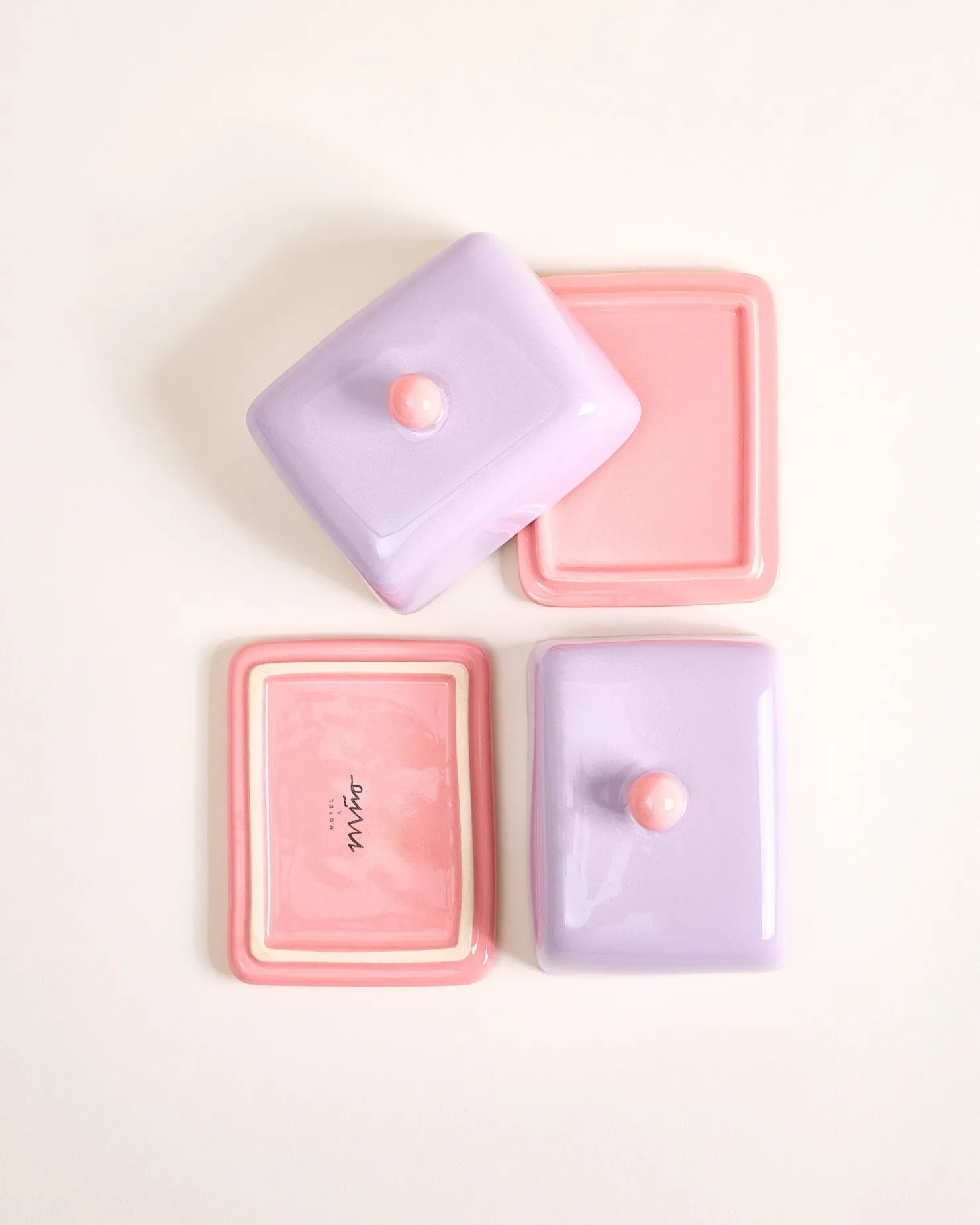 Motel a Miio Seia Butterdose lila rosa Sale